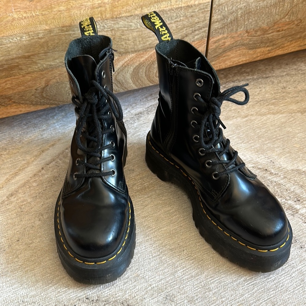 Dr. Marten’s Jadon Boot Smooth Leather Platforms
